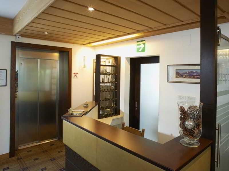 Hotel Ladurner Merano Exterior photo